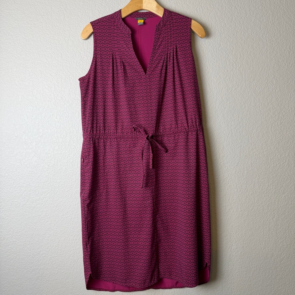 Eddie Bauer Sleeveless V-Neck Tie-Waist Dress Size M